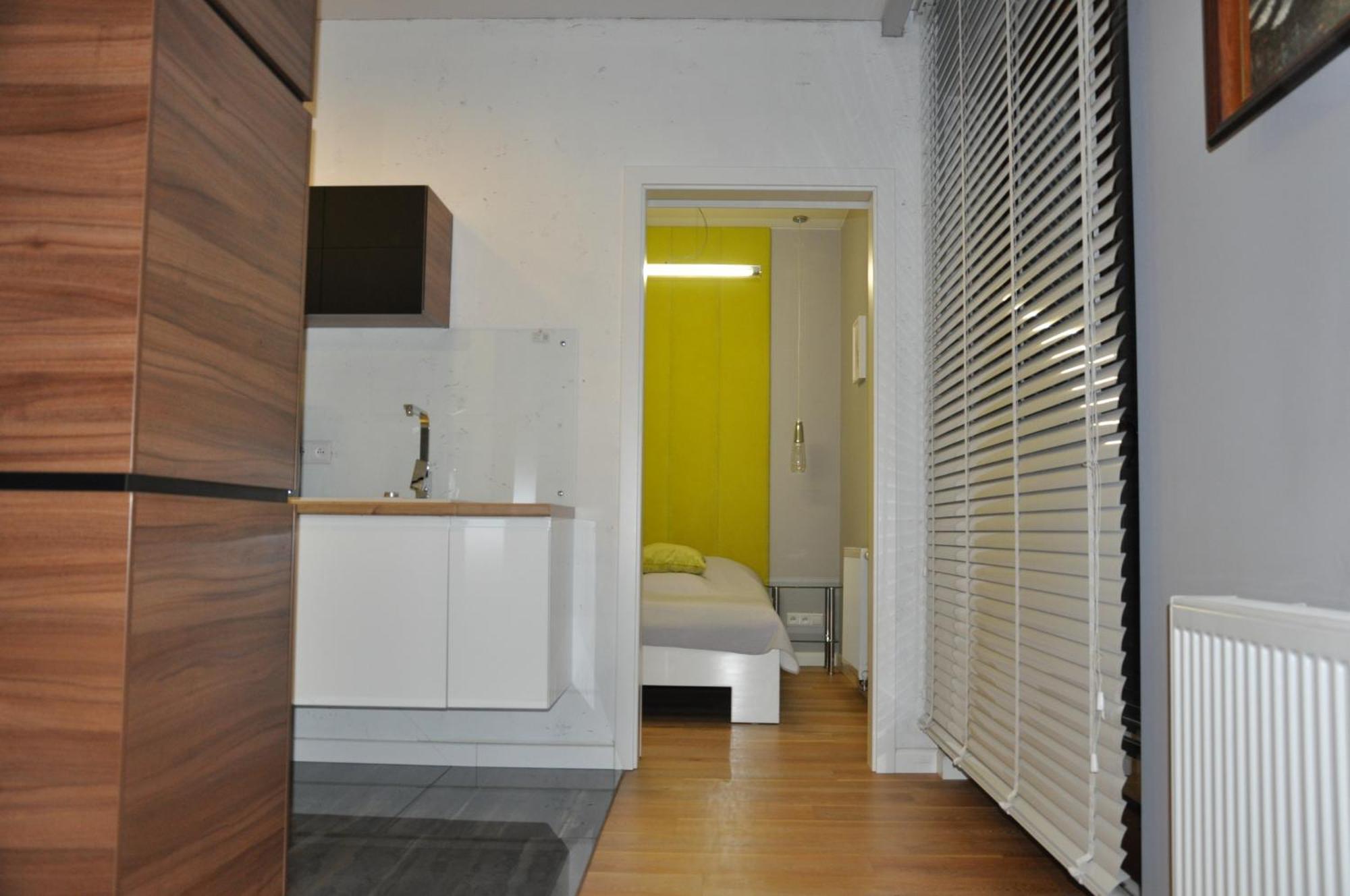 Apartament Centrum Solna Parking Free كيلتشي المظهر الخارجي الصورة