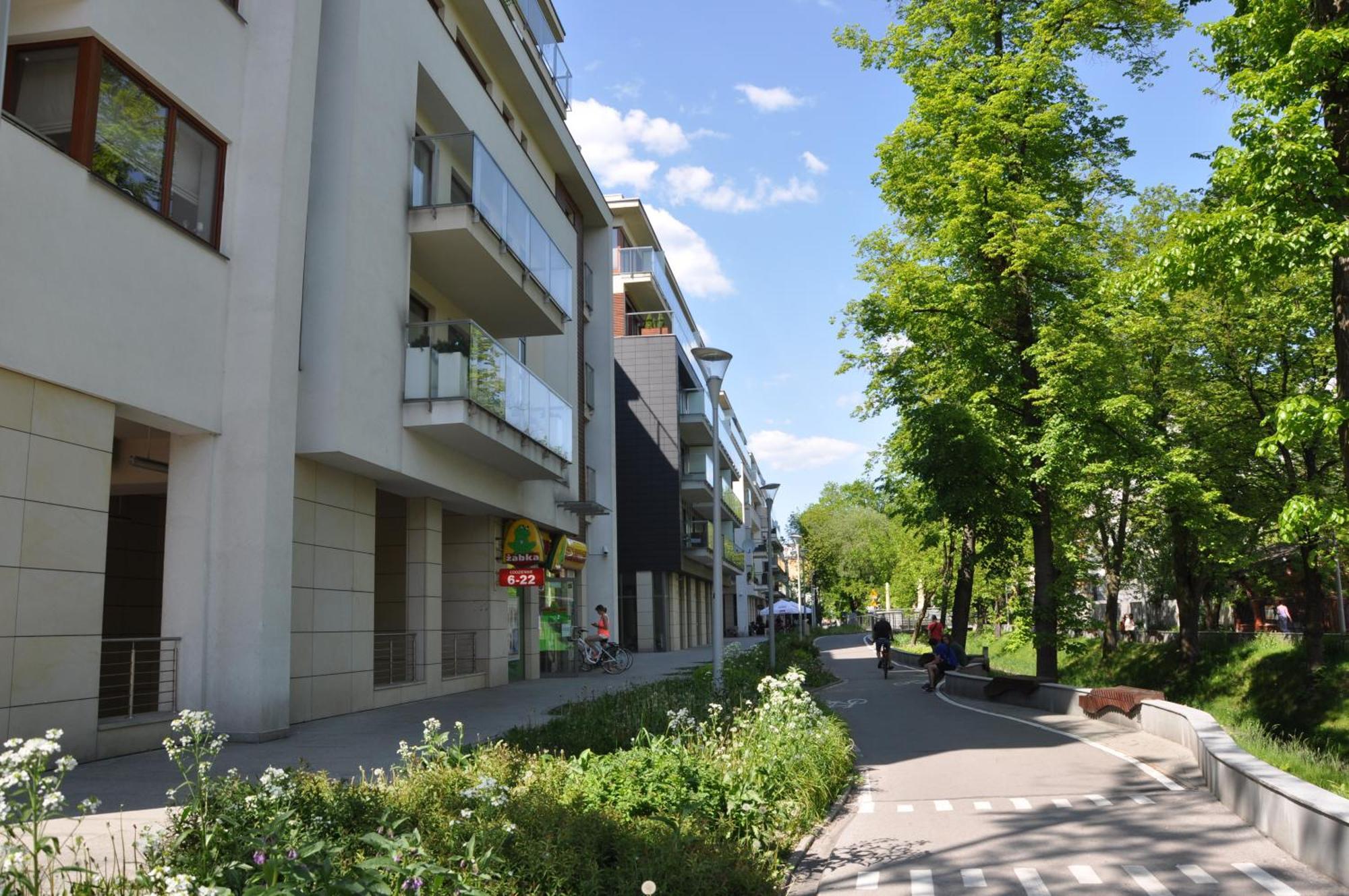 Apartament Centrum Solna Parking Free كيلتشي المظهر الخارجي الصورة